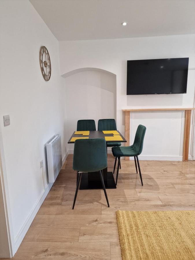 Balco Sherwood Apartment - 2 Bedrooms, 5 Beds - Sky Tv And Internet Nottingham Exteriör bild