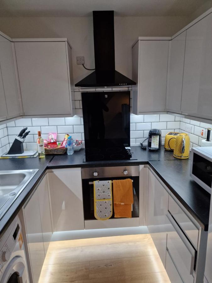Balco Sherwood Apartment - 2 Bedrooms, 5 Beds - Sky Tv And Internet Nottingham Exteriör bild